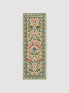 Wasbare loper Birds of a Feather van Iris Apfel