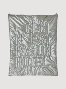 Wanddecoratie Ceci n'est pas un h&ocirc;tel