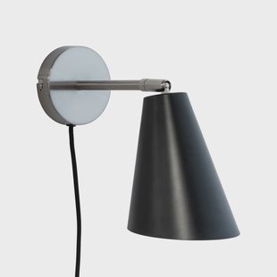 Oswald Wandlamp Black/Steel Dyberg Larsen - Woonkamer - Designer - Metaal - Met lampenkap