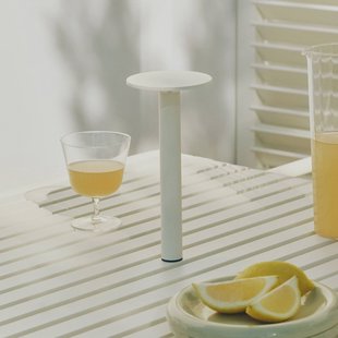 HAY LED tafellamp HOST PORTABLE, crèmewit, 22 cm IP44