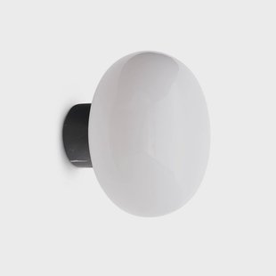 New Works wandlamp Karl-Johan, wit, marmer, glas, Ø 23 cm