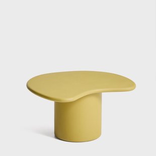 Kave Home Organische Salontafel 'Macarella' Beton, 83 x 77cm, kleur Mosterdgeel