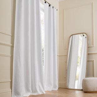 Verduisteringsgordijn van gewassen linnen, leren lussen, Private