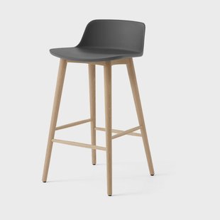 &Tradition Rely HW118 barkruk Stone grey-lackerad ek, 65 cm