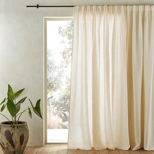 Linnen gordijn met Vlaamse plooien, Colin