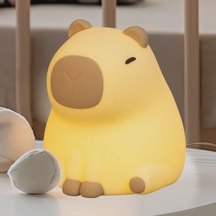 FH Lighting LED-lamp op batterijen Piggy, bruin, hoogte 12 cm, siliconen