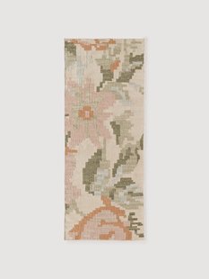 Wollen loper Rosha met geborduurd bloemenpatroon