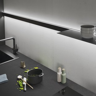 Hera LED wandlamp INTERO-LINE, zwart, 60 cm, 24 V, CCT