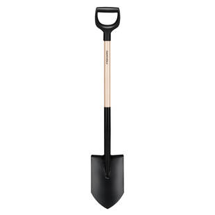 Fiskars Solid™ Spade Met Houten Steel