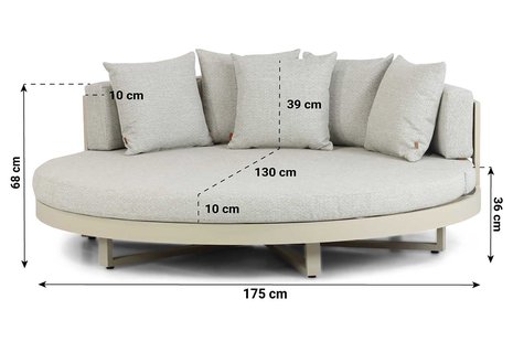 Santika Lakeview daybed