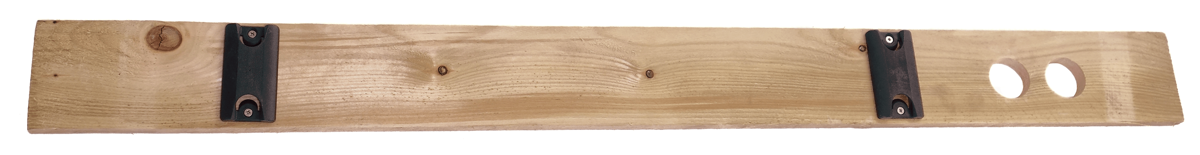 Board with hole cpl.