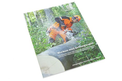 Husqvarna werken met kettingzaag deel 2