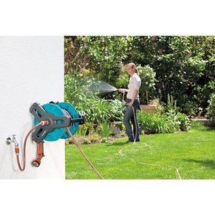 Gardena Tuinslang 20 Meter Slanghouder, Wandmontage &amp; Aansluitmateriaal