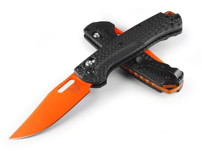 Benchmade mini taggedout carbon fiber