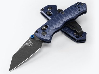 Benchmade full immunity blue pe