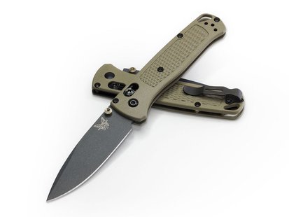 Benchmade bugout gray blade / green hand
