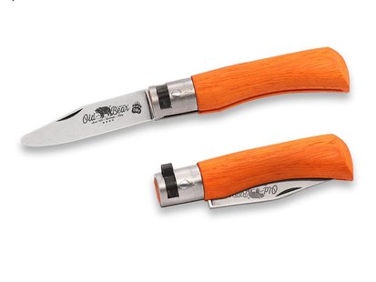 Old bear young ongeslepen oranje