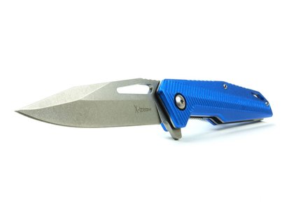 X-treme striking blue