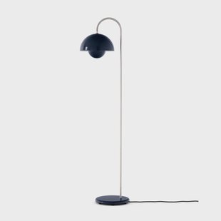 Flowerpot VP12 vloerlamp, staalblauw, hoogte 122 cm &Tradition - Woonkamer - Designer - Metaal - Met lampenkap