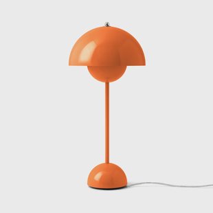 Flowerpot VP3 tafellamp, oranje, 50 cm &Tradition - Woonkamer - Designer - Metaal - 1 lamp