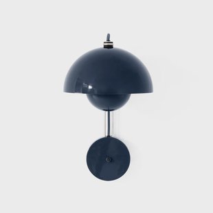 Flowerpot VP8 wandlamp, staalblauw, stekker &Tradition - Woonkamer - Designer - Metaal - 1 lamp