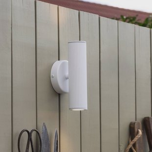 Globen Lighting wandlamp Hubble, wit, hoogte 21 cm, IP44