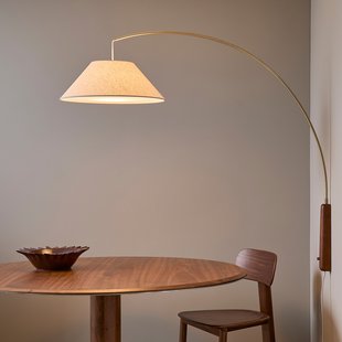 Gelede wandlamp in gebeitst eiken en linnen, NESTWOOD