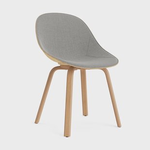 Normann Copenhagen Mat Chair stoel voorkant gestoffeerd Remix 133-hemp-beech