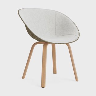 Normann Copenhagen Mat Armchair armstoel voorkant gestoffeerd Hallingdal 110-seaweed-beech