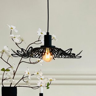 Flora hanglamp Small matzwart Dyberg Larsen - Woonkamer - Designer - Metaal - 1 lamp