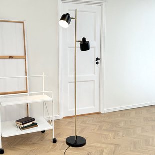 Ocean vloerlamp, zwart/messing, 2-lamps Dyberg Larsen - Woonkamer - Scandinavisch - Metaal - Met lampenkap