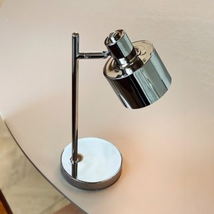 Ocean Mini LED-tafellamp op batterijen, chroom Dyberg Larsen - Woonkamer - Scandinavisch - Metaal - Rond