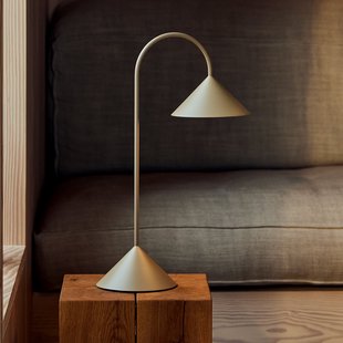 Grasp LED tafellamp, zandgrijs, hoogte 47 cm, metaal FRANDSEN - Balkon - Designer - 1 lamp