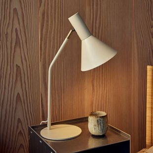 Lyss tafellamp beige FRANDSEN - Woonkamer - Designer - Metaal - Met lampenkap