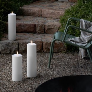 PILLAR Maxi Outdoor LED-kaars H 40 cm, IPX5 Uyuni Lighting - Woonkamer - Designer - Kunststof - 1 lamp