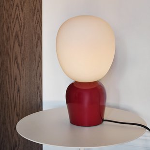 Buddy tafellamp, rood, metaal/glas, hoogte 33,5 cm Belid - Woonkamer - Designer - Bol