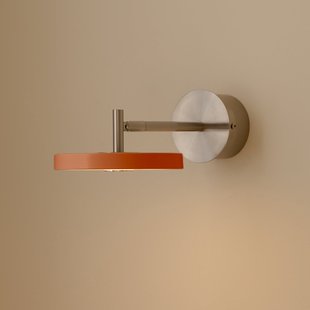 Asteria Short LED wandlamp, oranje, staal, vaste aansluiting UMAGE - Woonkamer - Designer - Metaal - 1 lamp