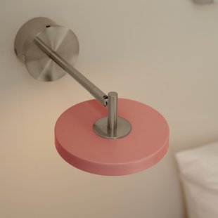 Asteria Short LED wandlamp, roze, staal, vaste aansluiting UMAGE - Woonkamer - Designer - Metaal - 1 lamp