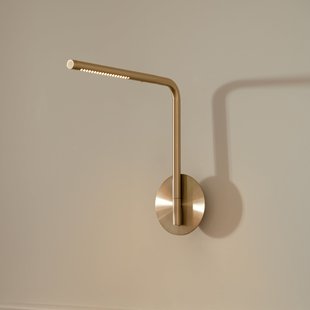 Omni Pivot LED wandlamp, messingkleurig, dimbaar UMAGE - Slaapkamer - Designer - Aluminium - 1 lamp