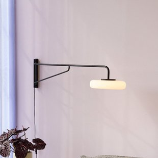 Sway LED wandlamp zwart, uitval 120 cm Hübsch - Woonkamer - Modern - Metaal - 1 lamp