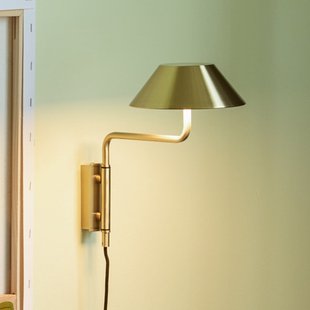 COVER LED wandlamp in messingkleur, uitval 30 cm Hübsch - Woonkamer - Modern - Metaal - Met afstand