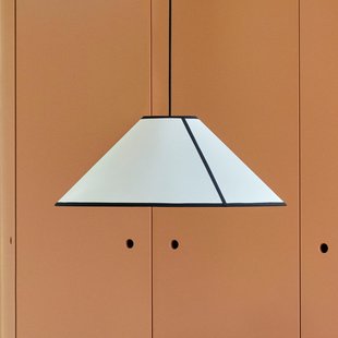 Ava hanglamp, Ø 50 cm, wit/zwart, E27 HAY - Woonkamer - Designer - Kunststof - 1 lamp