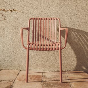 Kave Home Tuinstoel 'Isabellini' Gerecyclede kunststof, kleur Terracotta