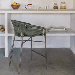 Kave Home Barkruk 'Yanet' kleur Donkergroen (zithoogte 65cm)