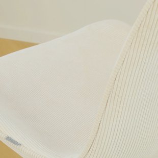 Noor-Fé draaibare eetkamerstoel rib beige - houten onderstel