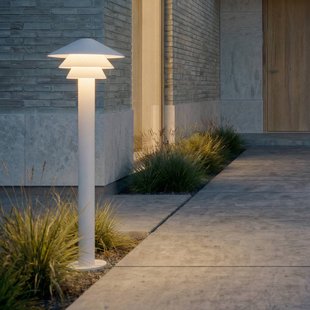 Lucande LED tuinpadverlichting Montaro, 110 cm, wit, IP54