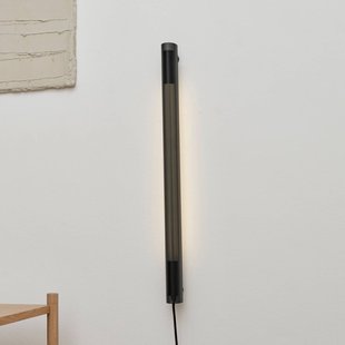 GEJST wandlamp Radent Stekker, zwart, H. 70 cm, G13 LED