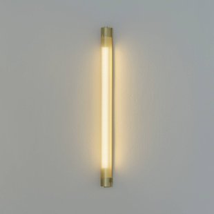 GEJST wandlamp Radent, messingkleurig, hoogte 70 cm, G13 LED