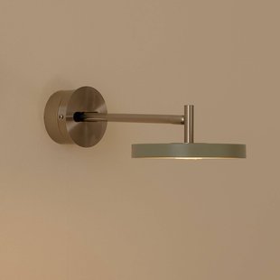UMAGE LED wandlamp Asteria Short, olijfgroen, staal, vaste aansluiting