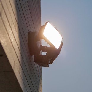LUTEC CHIMERA LED-sensor-buitenwandspot, zwart, 2-lamps, IP54